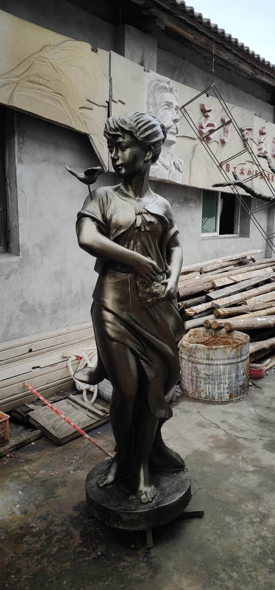 “Little Girl” decorative piece