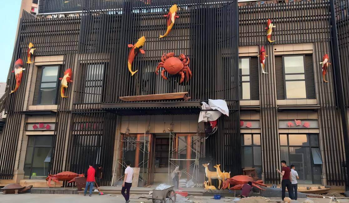 Decorative hanging piece