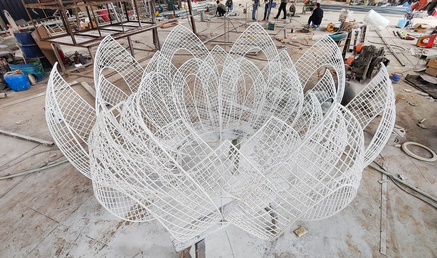 Weaving flower shape